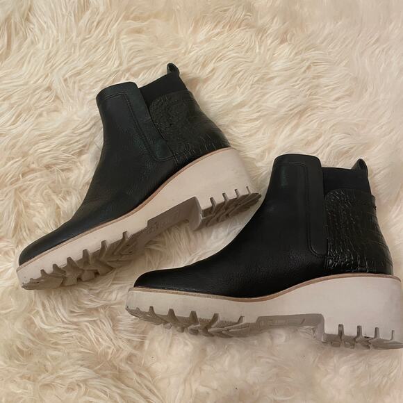 Dolce Vita 7.5 Black Leather Lug Sole Boots | Croc Detail, Chunky Heel - Picture 9 of 9